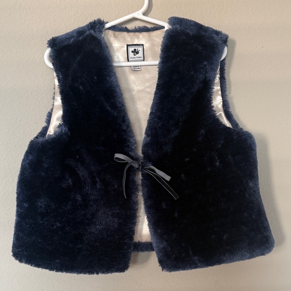 Busy Bees Furry Navy Blue Vest Girl’s Sz 5